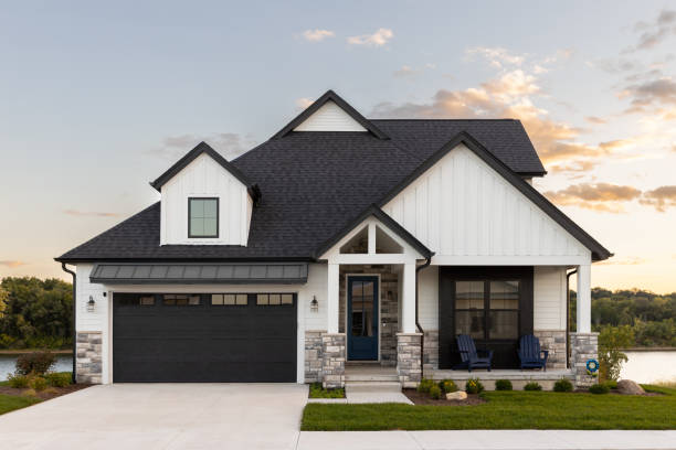 Best Roof Moss and Algae Removal  in Dent, OH